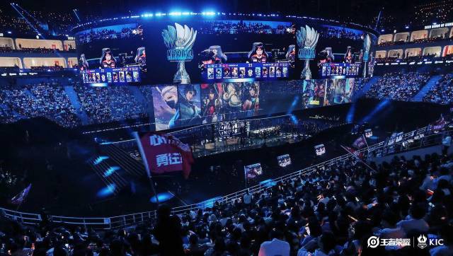 四处奔波 四处奔波