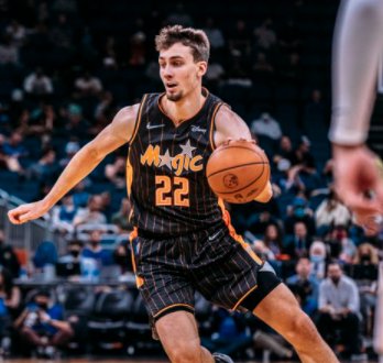 色的青训体 色的青训体