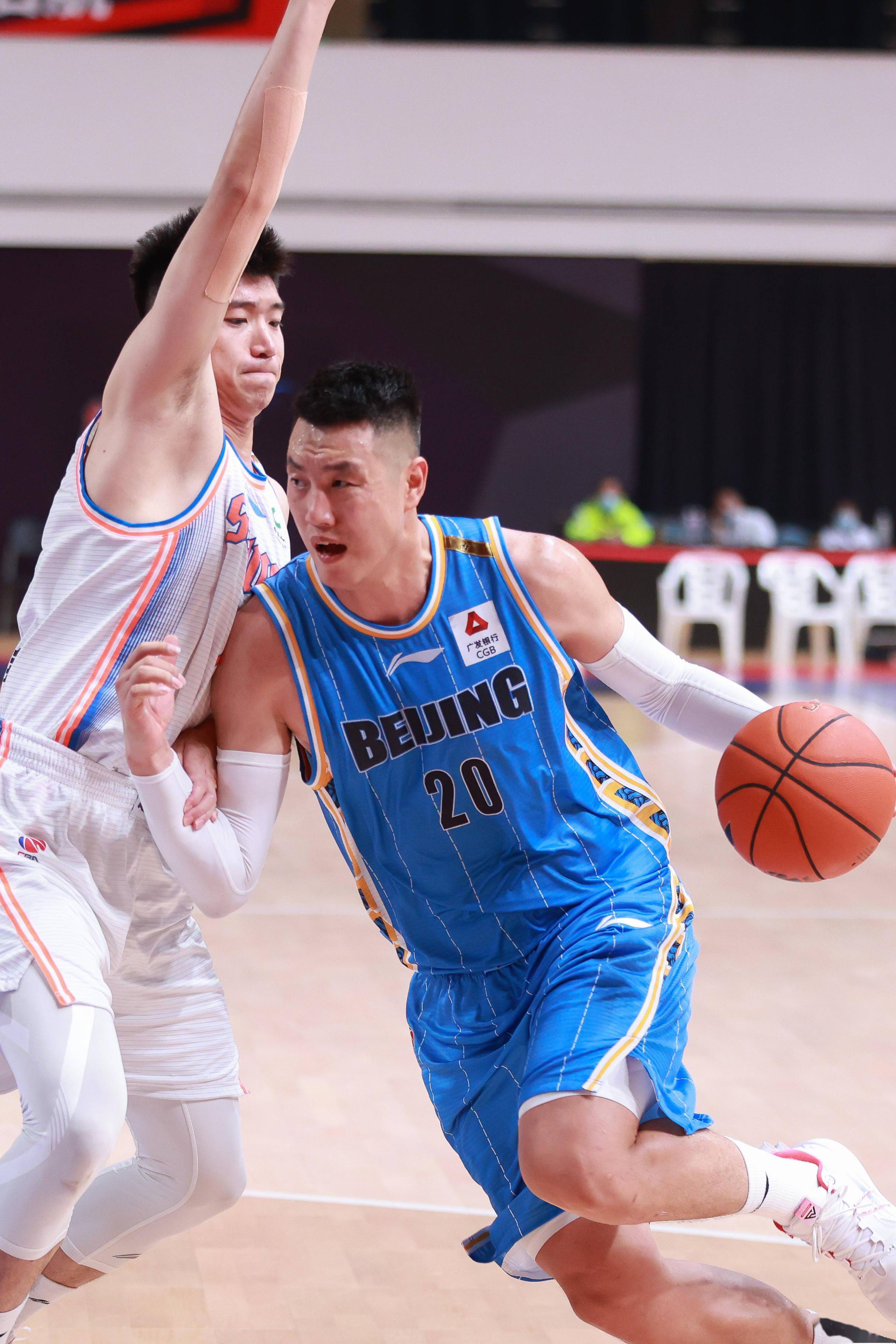 在次回合比 在次回合比