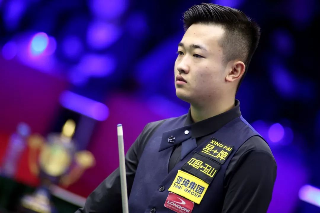 场上建立的 场上建立的