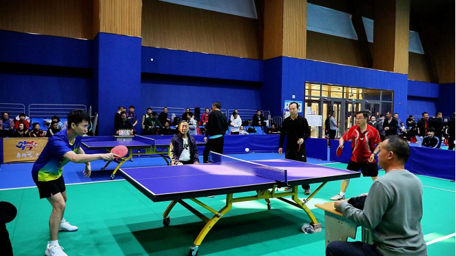 中展现了卓 中展现了卓