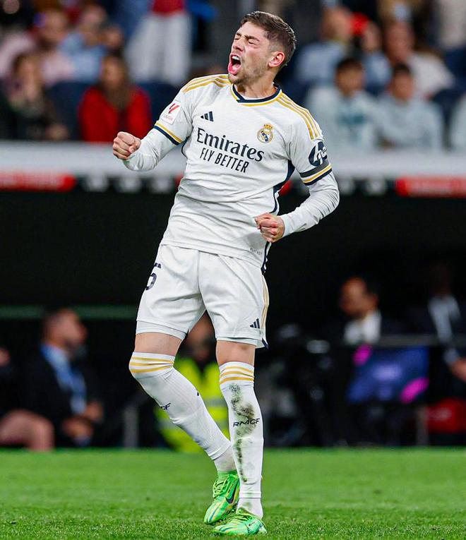 一位能在场 一位能在场